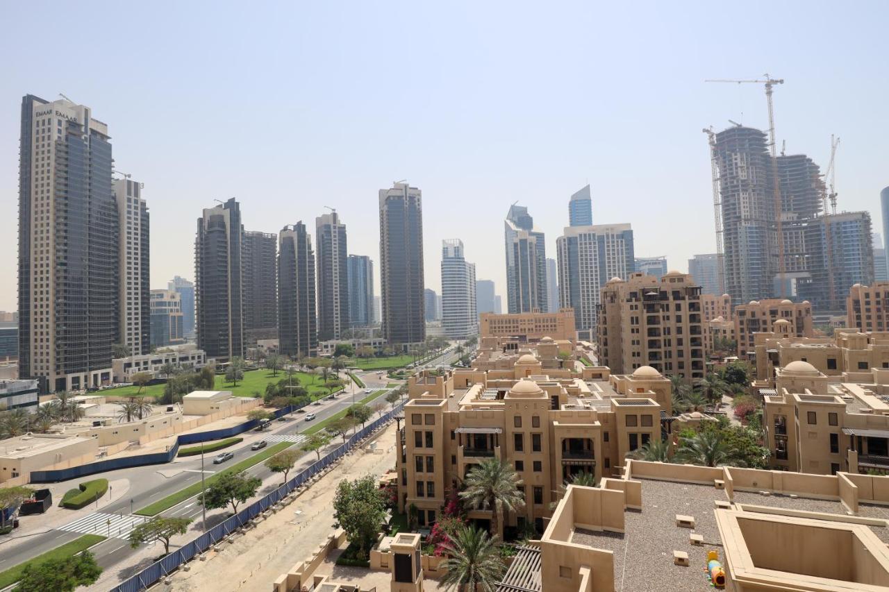 Higuests - Charming Apt With Private Balcony Near Dubai Mall Luaran gambar