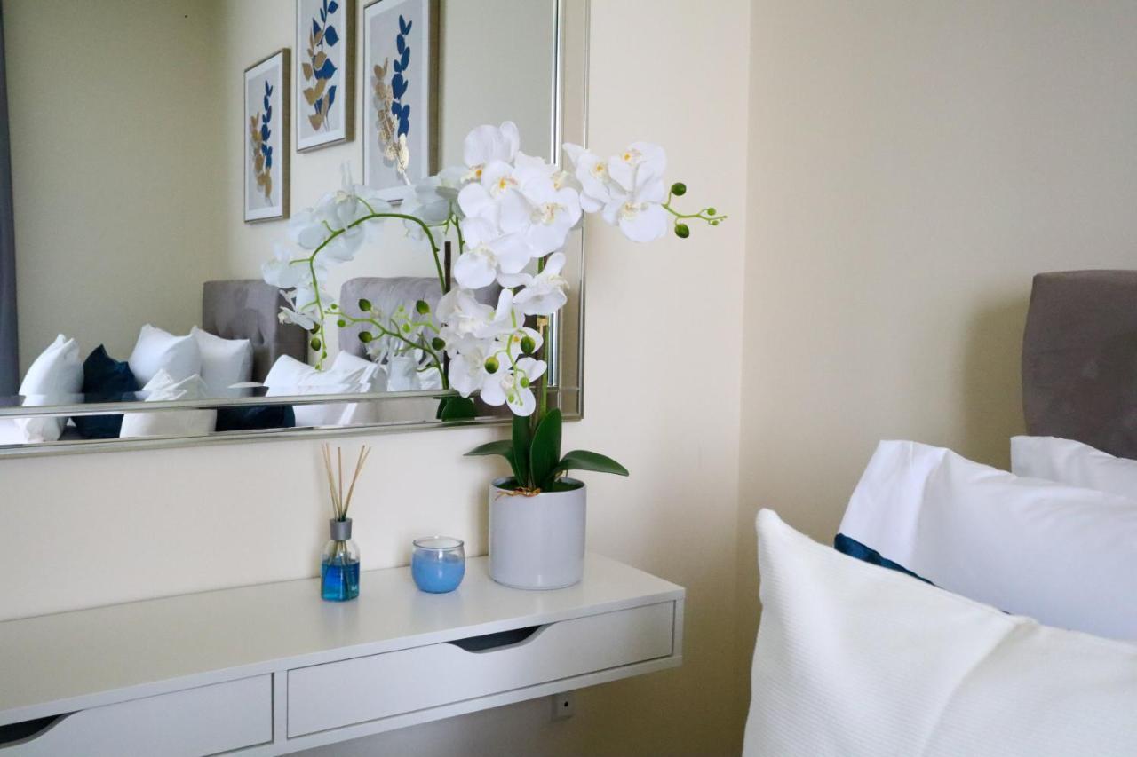 Higuests - Charming Apt With Private Balcony Near Dubai Mall Luaran gambar